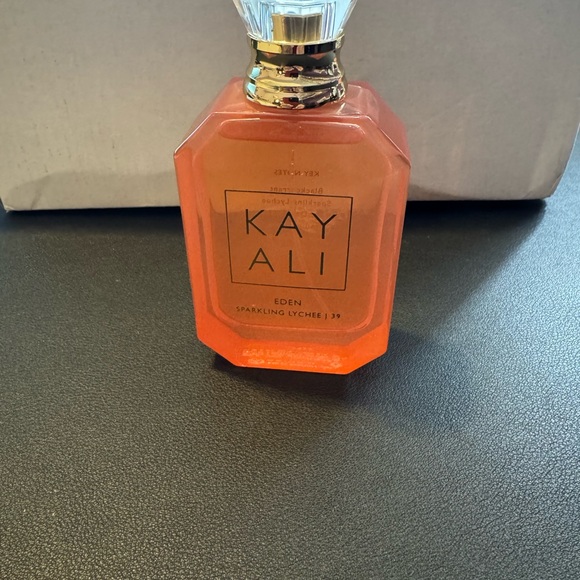 Kayali Other - Kayali Eden Sparkling Lychee Body Wash - Orange